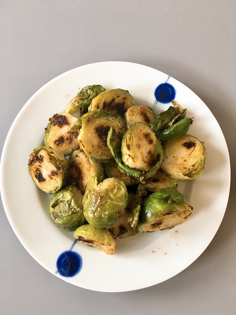 So Easy! Pan-seared Brussels Sprout, 2 ways to cook.