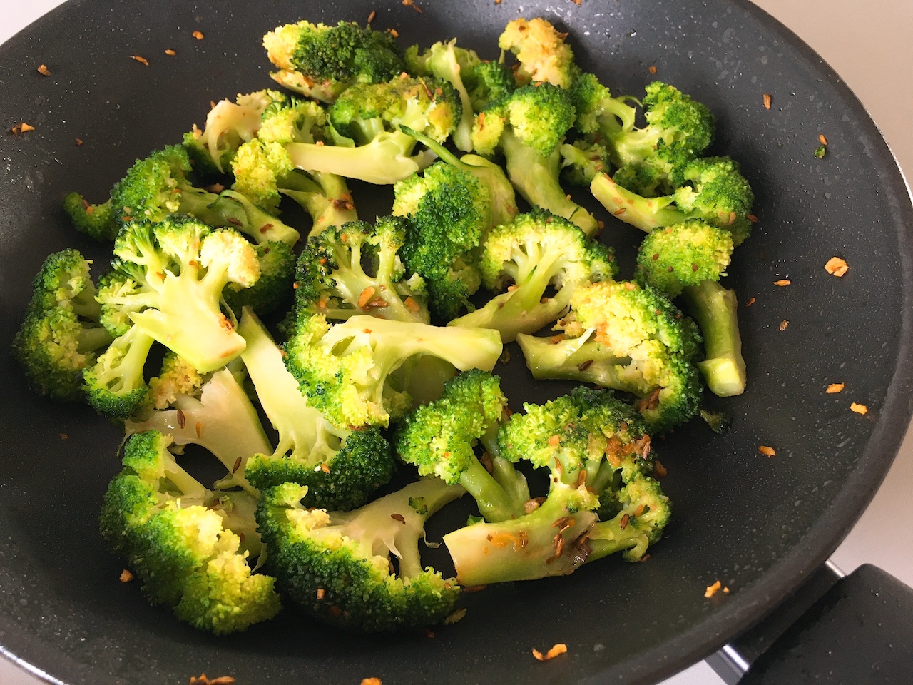 Stir-fried Broccoli with Garlic and Cumin