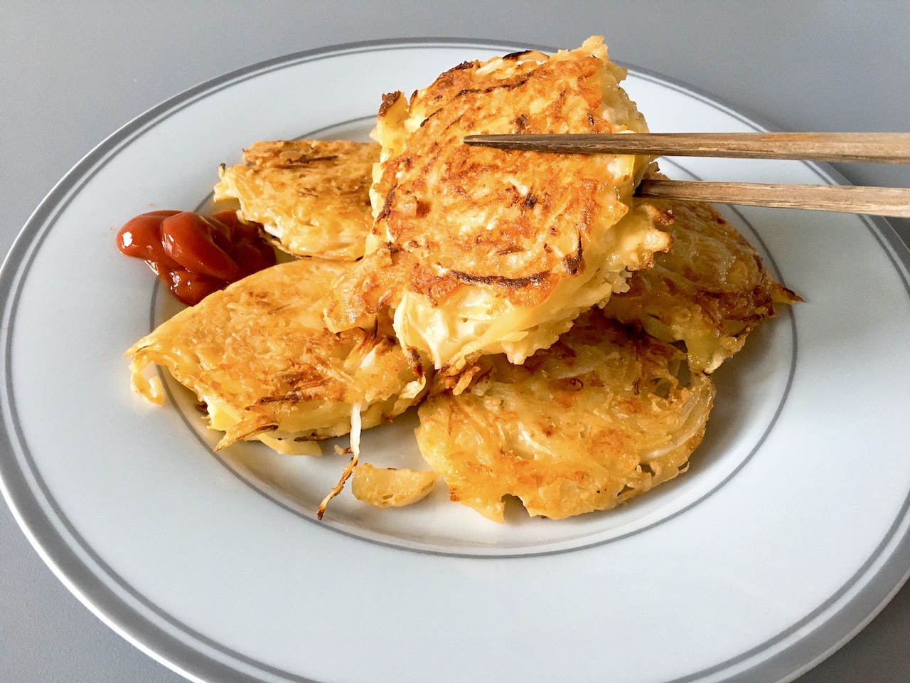 Simple Cheesy Cabbage and Potato Pancake