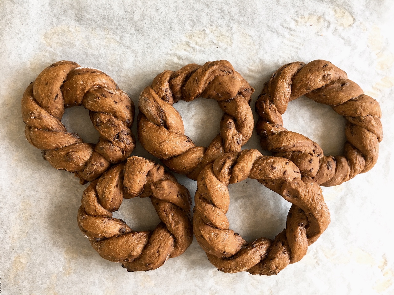 Twisted Olympic Chocolate Rings