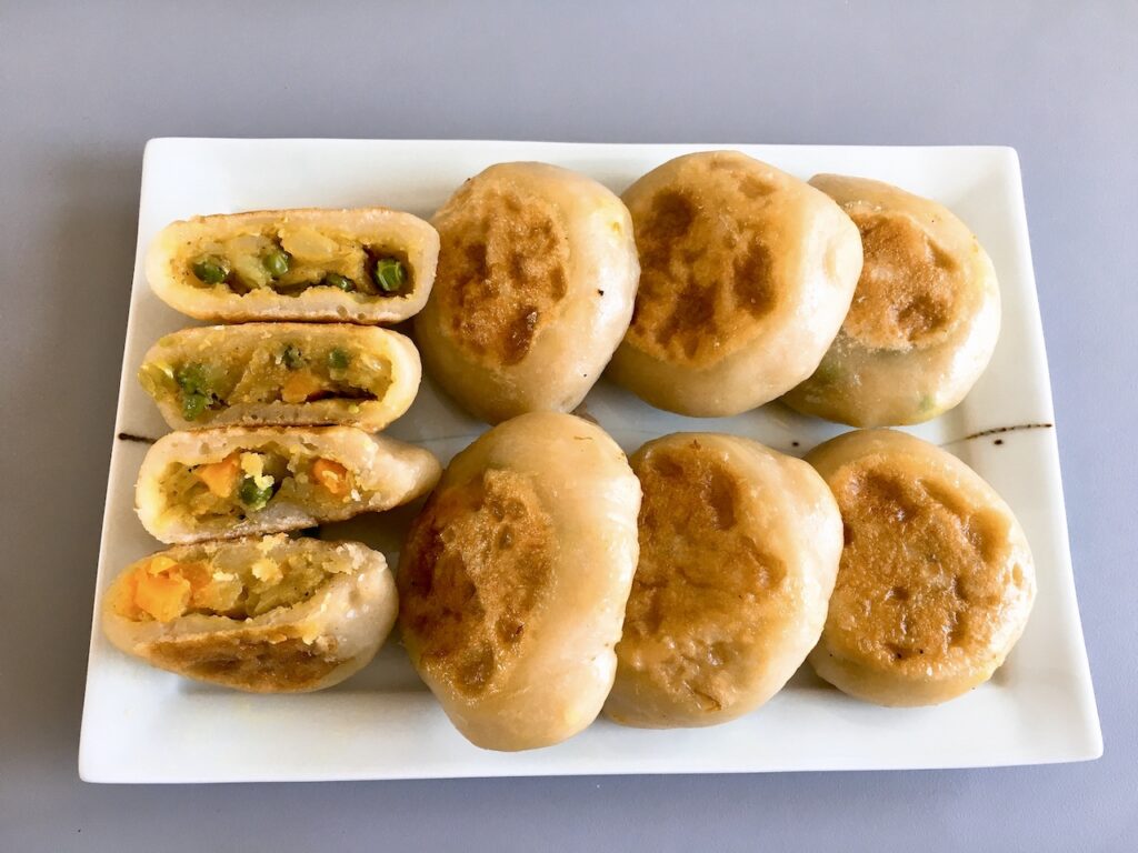 Easy Snack: Japanese Curry Bun (Oyaki)