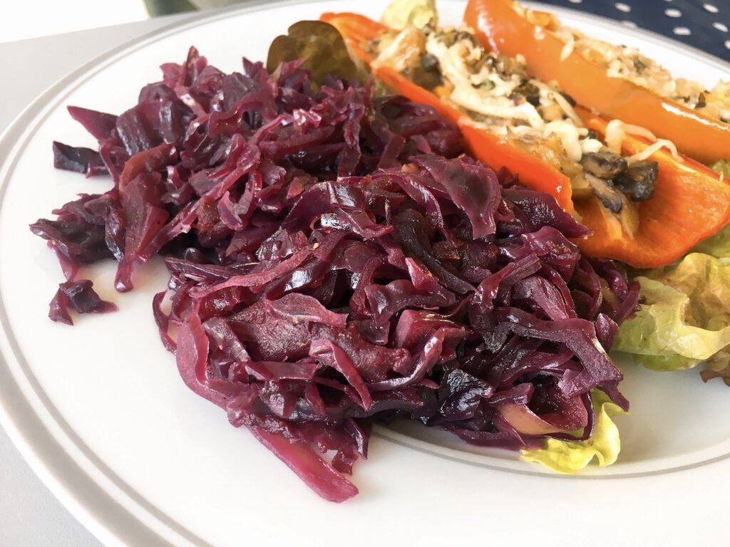 Basic German Red Cabbage in One Pot