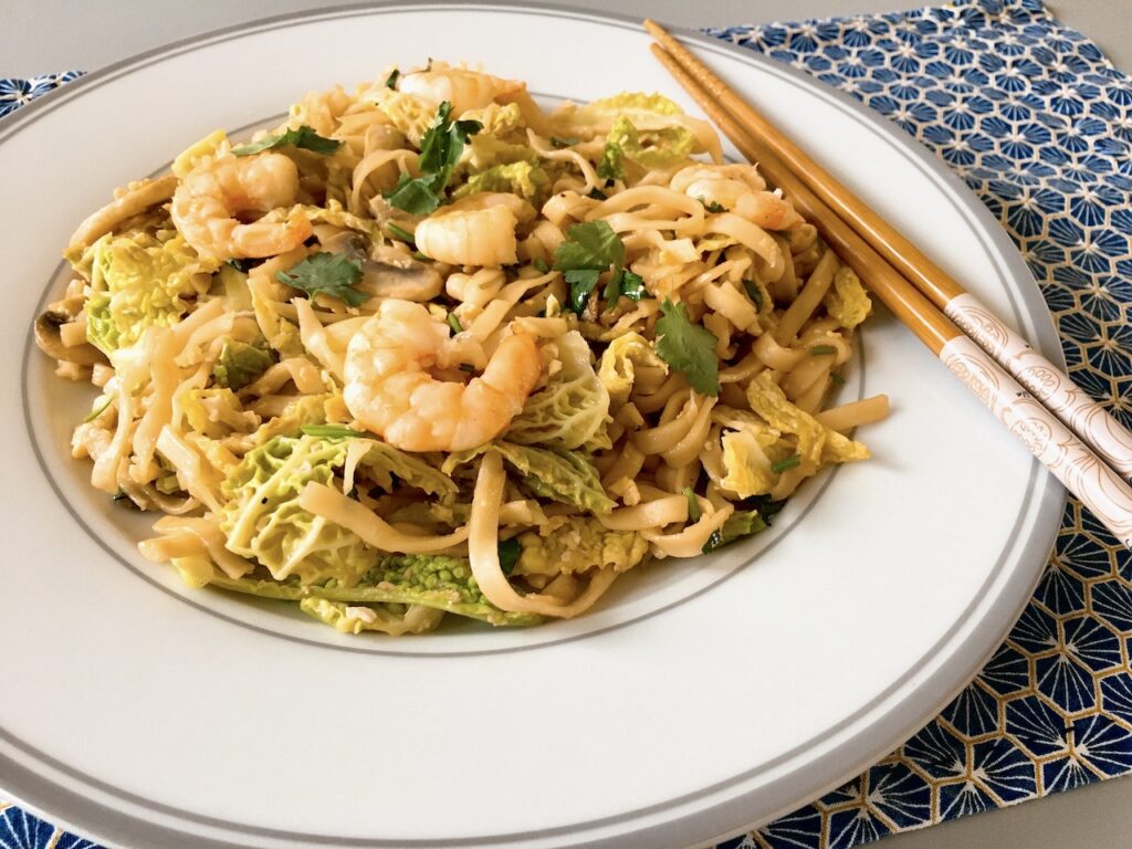 Thai Style Stir Fried Noodles with Savoy Cabbage