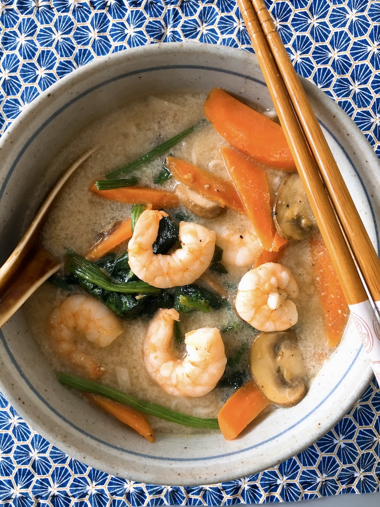 An easy way to make Japanese style Champon noodle.