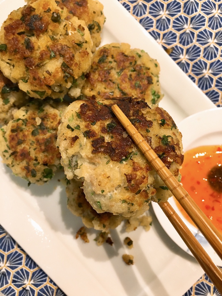 Hands clean! use blender to make a basic Thai fish cake