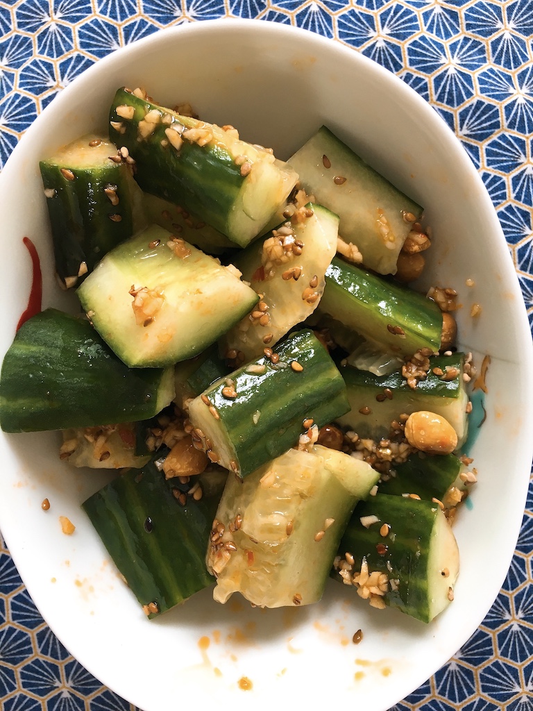 A Chinese style smashed cucumber salad, very easy to make.