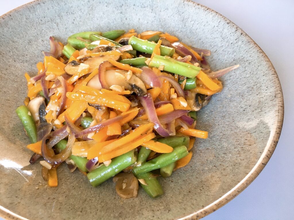 Clean-up-Fridge Veggies Stir-fry with Chinese Sauce