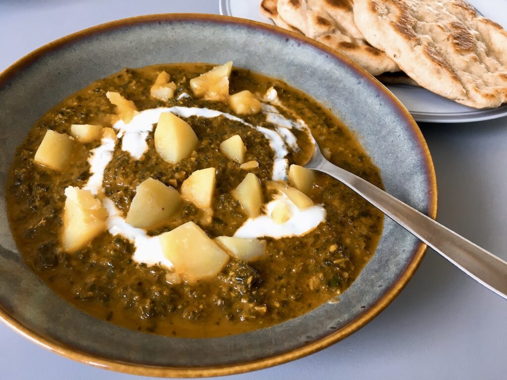 Indian vegetable curry: kale and potato.