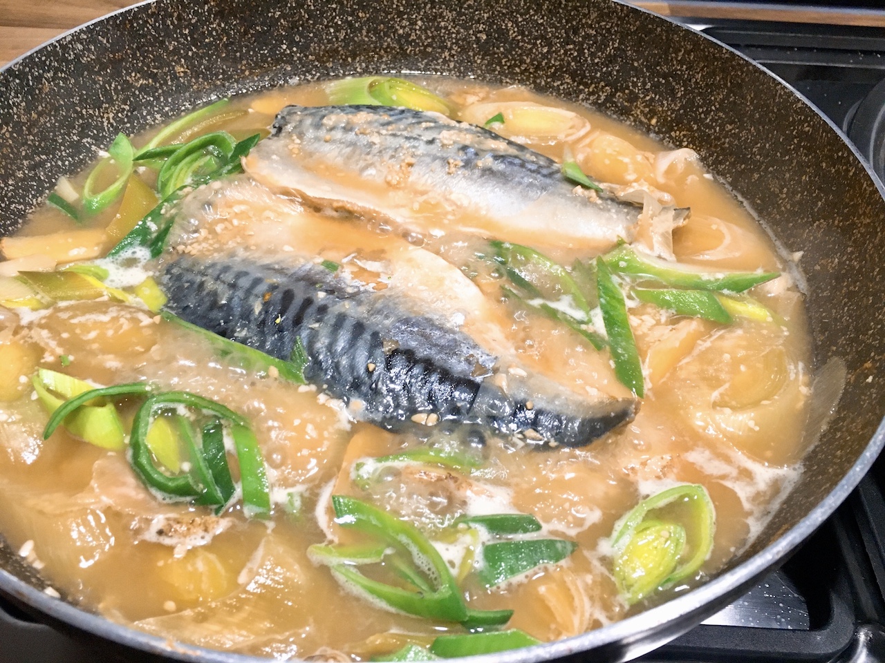 Mackerel Simmered in Miso サバの味噌煮