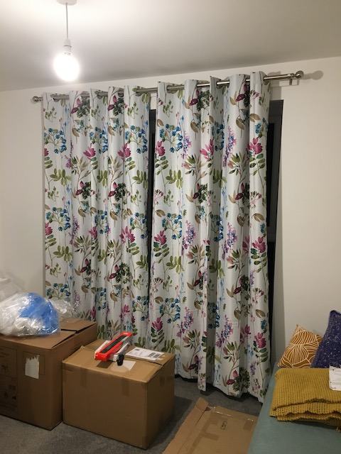 A cheap-bought curtains from Amazon.