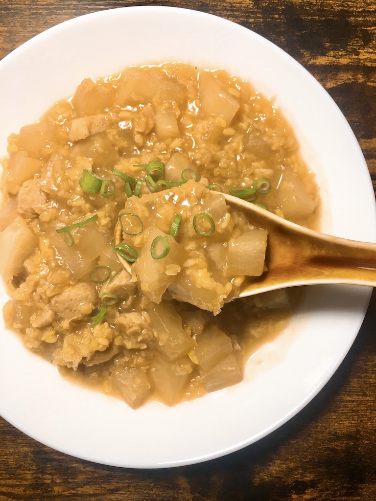 Japanese vegetarian daikon soboro made with lentils and soya chunks.