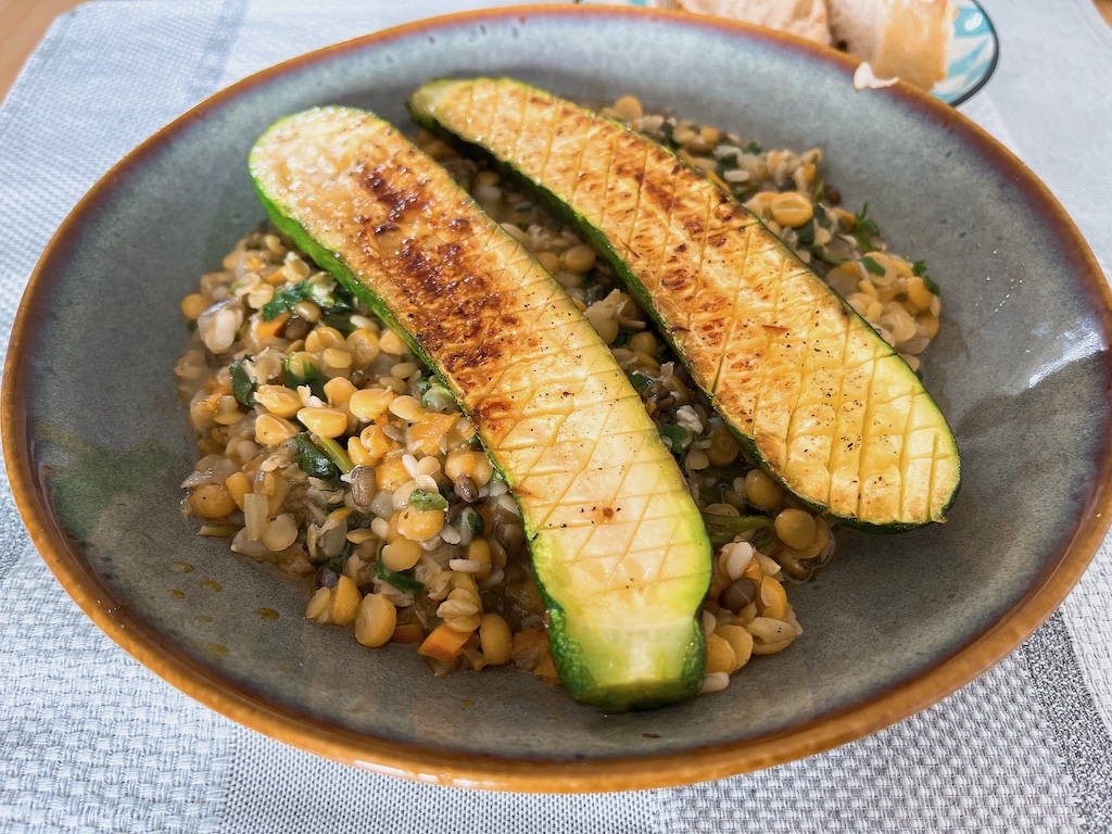 Roasted courgette with mixed lentils and spinach