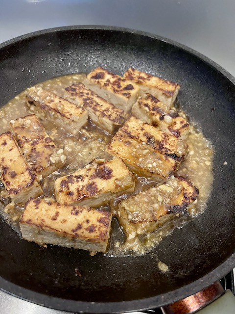 Making of lemongrass tofu.