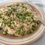 Orzo with peas.