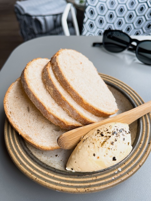 BOX-E: Homemade bread with whipped butter.