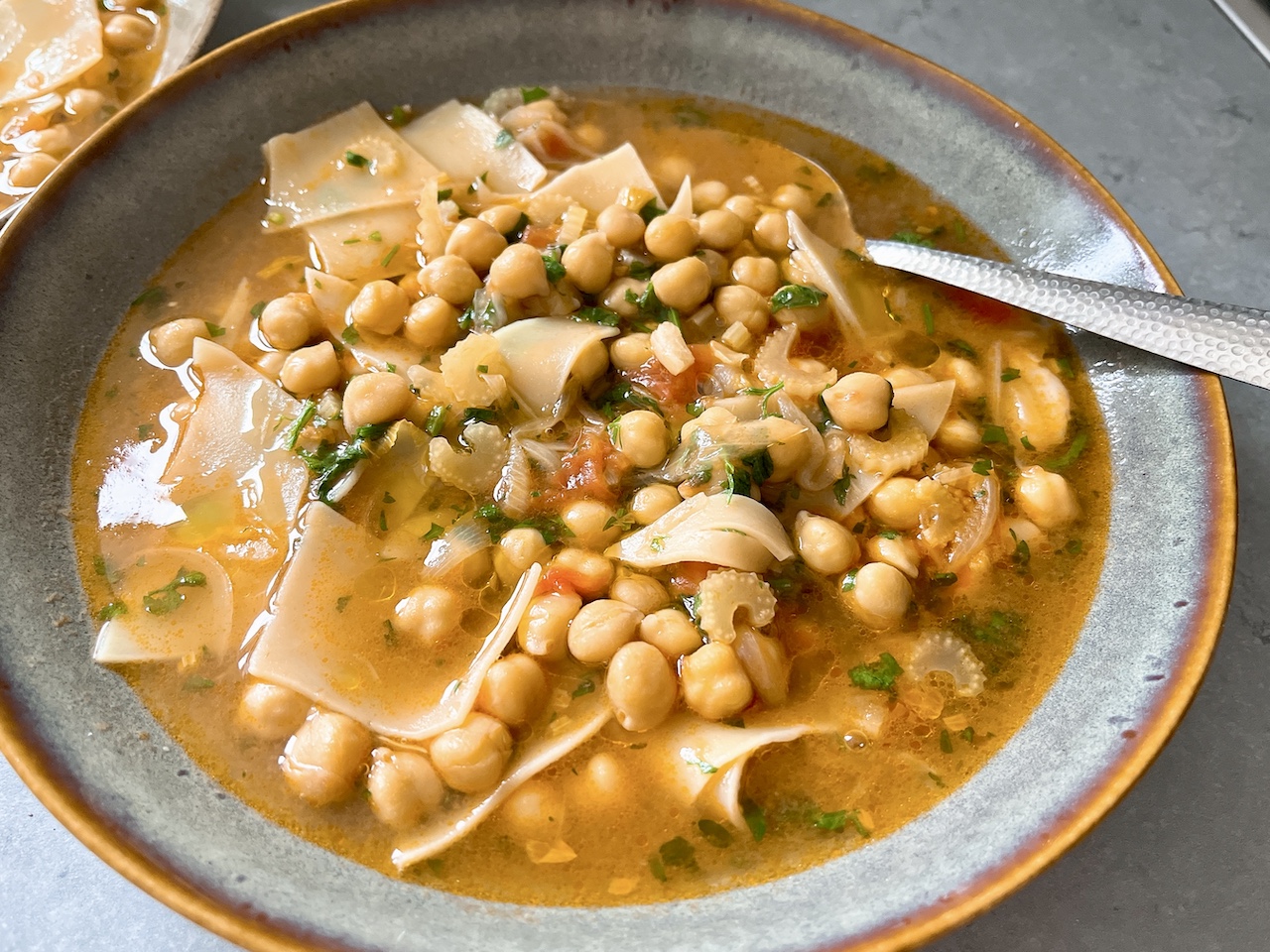 Chickpea pasta, pasta e ceci.